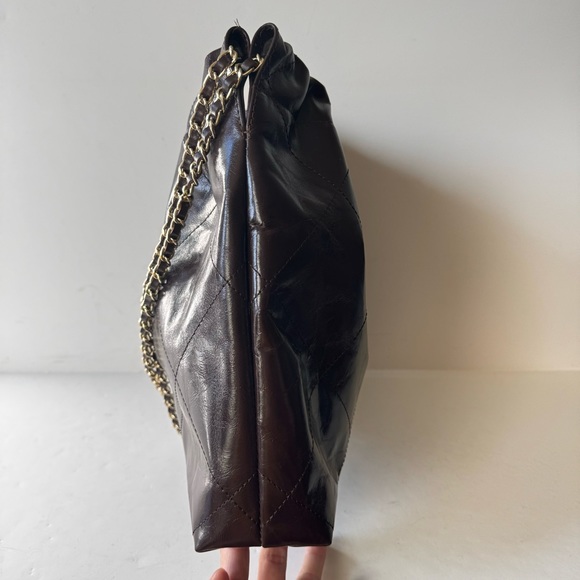 Brown Oiled Shiny Quilted Leather 22 Gathered Hobo Chain Tote w/ Gold HW B8 - Picture 10 of 17